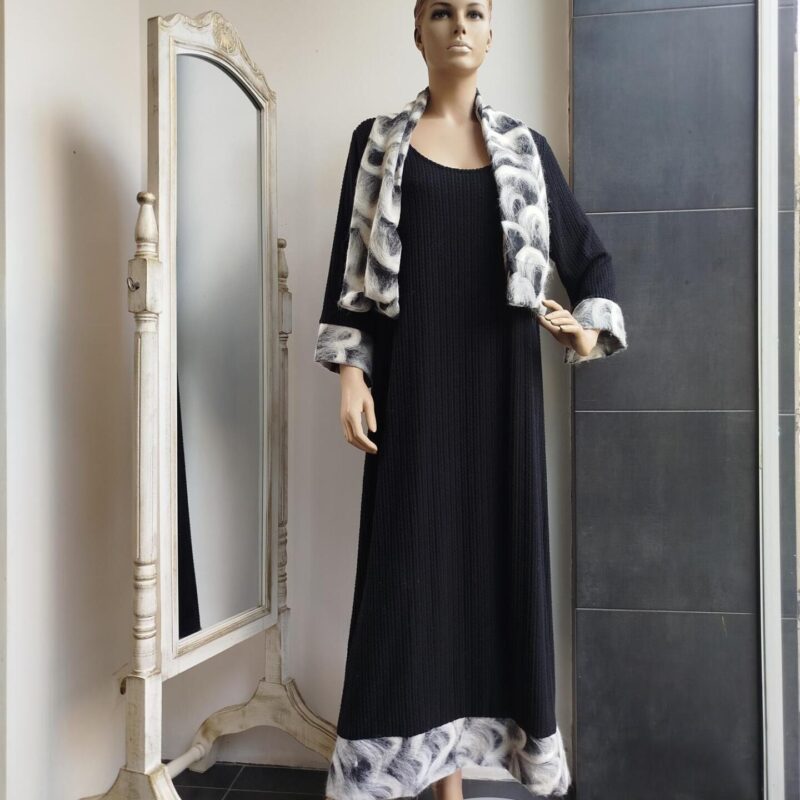 Μπλούζα Μελιτζανί με Κασκόλ Χειροποίητη.